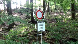 Obyvatelia obce žijú ako na strelnici. Hlučné rany ich donútili zalarmovať aj políciu