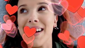 Mladá herečka zaľúbená po uši! Prichytili ju so synom hviezdneho speváka!