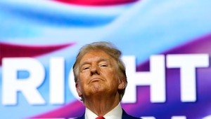 VIDEO: Donald Trump na stretnutí s voličmi. Namiesto odpovedí na otázky tancoval