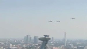 Stíhačky preleteli nad ministrami