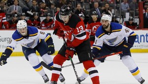 Devils majú po roku kapitána. Mladíka zvolili pred prvým sezónnym štartom