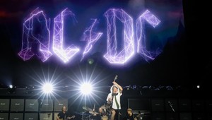 Bratislava sa pripravuje na nápor ľudí. Na koncert AC/DC príde viac ako stotisíc fanúšikov