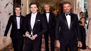 Nešetril! David Beckham sa poriadne plesol po vrecku, synovi dal svadobný dar snov!