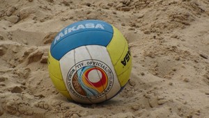 Volejbalisti Varga a Litva úspešní na pláži Svetovej série