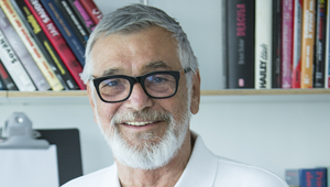 Bartoška hrá v Za sklom záhadného Slančíka: Nepovedali by ste, že má v životopise toľko mŕtvol