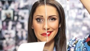 Smútok pod falošným úsmevom: Prečo veta „neplač, bude to dobré“ môže viac škodiť než pomáhať?