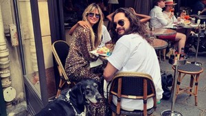 Šokujúca SVADBA iba dva mesiace po zásnubách! Slávna modelka si zobrala zajačika