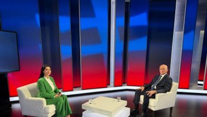 Mikloško o Šimečkovi ako lídrovi opozície v Politika 24: Dal by som mu čas, aby dozrel