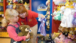 SERVISNÁ TÉMA. Takto sa neoklamete pri kúpe hračiek...