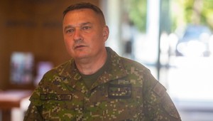 Náčelník Generálneho štábu OS SR na Ukrajine. Navštívil frontovú líniu