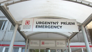 V nemocnici útočil pacient: Napadol iného pacienta, sestru a ďalšieho zdravotníka