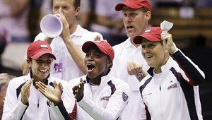 Američanky zdolali Češky 3:2 a vo finále si zahrajú s Talianskom