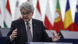 Francúzsky eurokomisár rezignoval. Stiahol svoju kandidatúru do novej eurokomisie