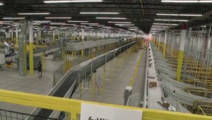 Postcovidové finančné problémy aktuálne trápia aj svetové firmy. Vo veľkom budú prepúsťať