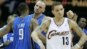 Cleveland s prvou prehrou v play off