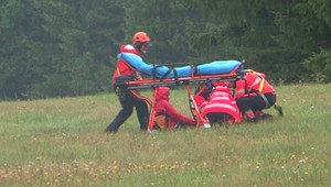 Len pred týždňom pripravila búrka v Tatrách o život päť ľudí. Horská služba vyzýva ľudí, aby zbytočne neriskovali