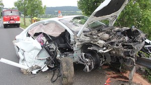 Ženu za volantom premohla únava, z auta zostal VRAK