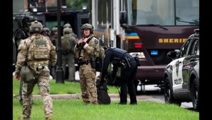 Zastrelili političku a jej manžela, zranili aj senátora. Útok mal byť politicky motivovaný