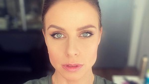 Pocisková ako TÝRANÁ žena. V novej skladbe podporuje odvahu žien