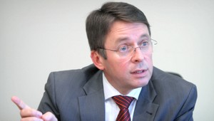 Nízke preferencie SDKÚ-DS. Zvažuje Mikloš odchod?