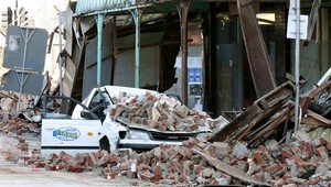 Ďalšie zemetrasenie! 60 mŕtvych, najmenej 90 zranených