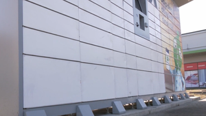 Mladíci v Nitre vykrádali úložné boxy. Polícia ich chytila na základe DNA