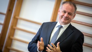 Prezidentovi Kiskovi chýbajú v obchodoch paradajky z juhu Slovenska