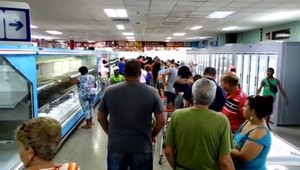 Prieskum Focus: Ak by zamestnanci mohli v nedele pracovať dobrovoľne, zatvorené obchody prevažne nechcú