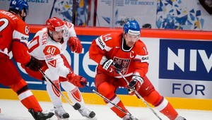 Hokej-MS: Česi sa potrápili s Dánmi, Švédi majú tiež tri body