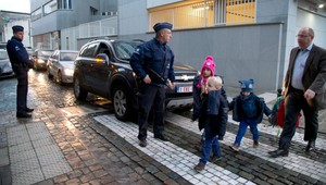 V Bruseli otvorili školy aj metro, hrozba trvá. Slovensko mení 15 zákonov
