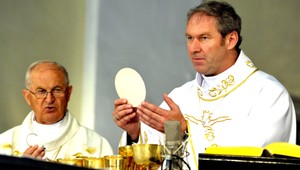 ZAHRANIČIE O SLOVÁKOCH: Rebelujú proti Vatikánu!