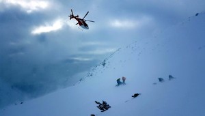 Záchranári mali v Tatrách pohotovosť. Turista padal 200 metrov z hrebeňa