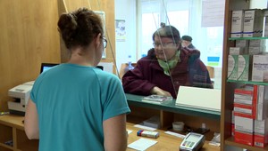 Dôchodcovia a ŤZP by od januára nemali doplácať za lieky. To sa ale netýka každého