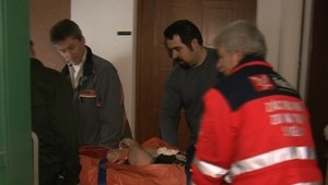 Pokus o samovraždu: Bodol sa do krku a kričal o pomoc