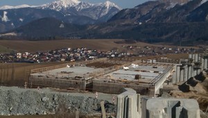 Sen o diaľnici medzi Bratislavou a Košicami sa opäť potkol, tentokrát pri Višňovom