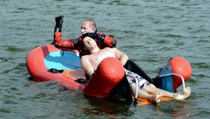 SERVISNÁ TÉMA. Záchrana topiaceho sa človeka