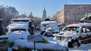 1424. deň na Ukrajine: Vyjednávači pricestovali do USA, Zelenskyj varuje pred ďalšími útokmi