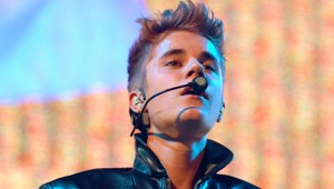 VIDEO. Justinovi Bieberovi (19) nesadlo mliečko...