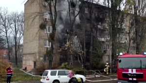 265. deň na Ukrajine: Rusko zaútočilo v Kyjeve na obytné budovy