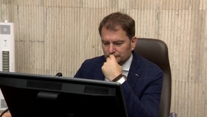 Hádky Igora Matoviča a Richarda Sulíka pre zvýšené dane pokračujú. Neadresnosť prekáža aj prezidentke