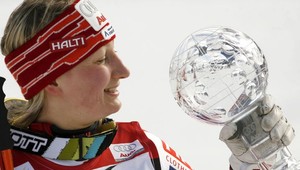 Poutiainenová uchmatla glóbus za obrák Zettelovej