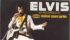 Kostým Elvisa Presleyho vydražili za rekordnú sumu