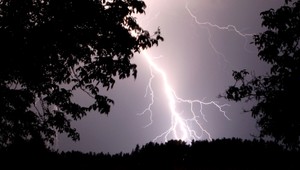 Ako sa vyhnúť nebezpečenstvu, keď vás na túre zastihne búrka? Toto by ste mali vedieť