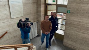 Kapitán lode, ktorý zabil svoju priateľku, sa postaví pred súd