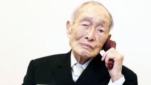 Zomrel najstarší muž na svete, Japonec sa dožil 112 rokov