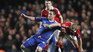 Chelsea zdolala United, Manchester prišiel o Vidiča