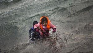 Pri gréckych brehoch sa utopilo 6 utečencov, ostatní z člna sú nezvestní