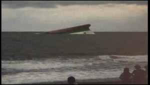 Potopil sa trajekt s 250 pasažiermi