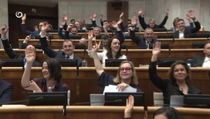 Exkluzívny prieskum AKO pre JOJ 24 o aktuálnych volebných preferenciách