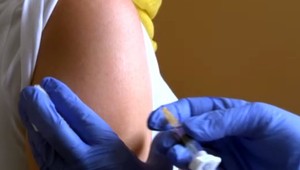 Vakcína určená pre deti má na trhu výpadok. Dôvodom sú nedostatočné výrobné kapacity